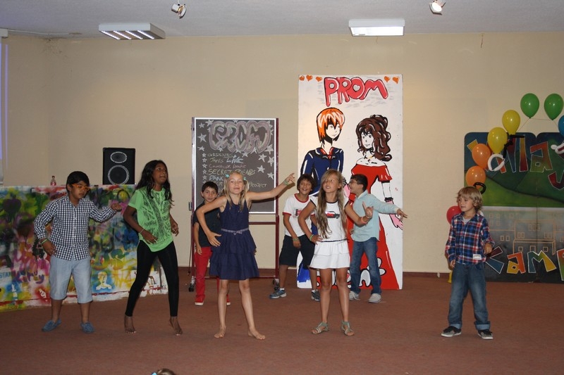 Village Camps International Summer Camp Leysin, Switzerland 2026-07-26 https://www.villagecamps.com/journals_admin/images/716-21-prom (164).jpg